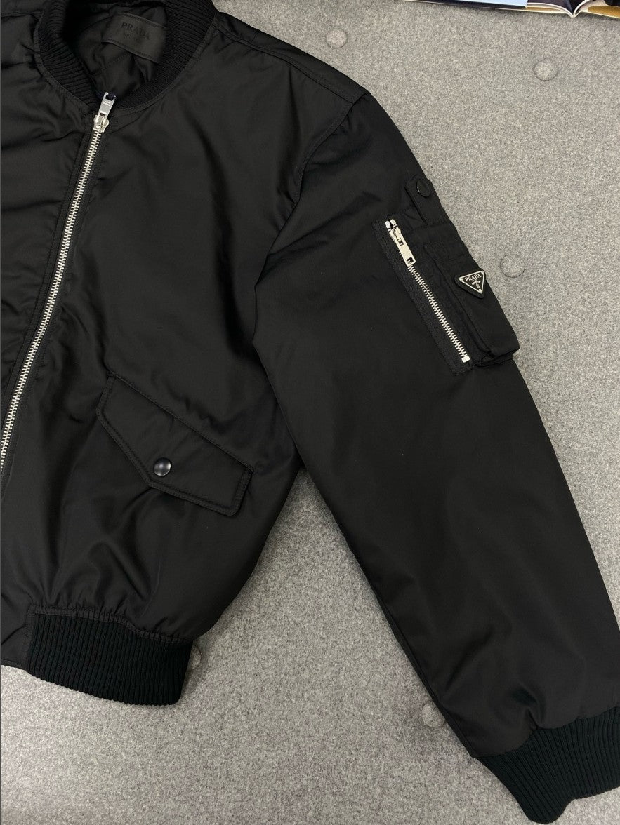 프라다 나일론 항공 패딩 점퍼