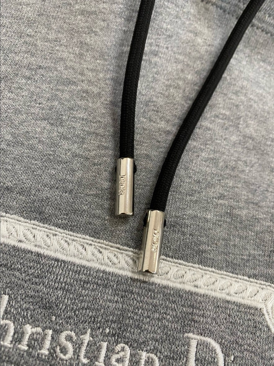 디올 자수 로고 기모 후드티