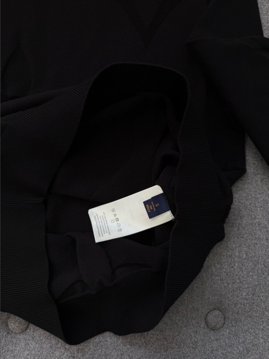 루이비통 LV 입체 빅 로고 맨투맨