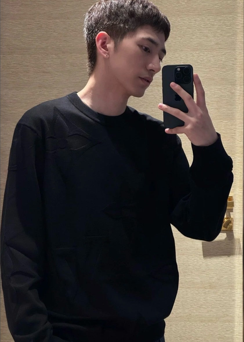 루이비통 LV 입체 빅 로고 맨투맨