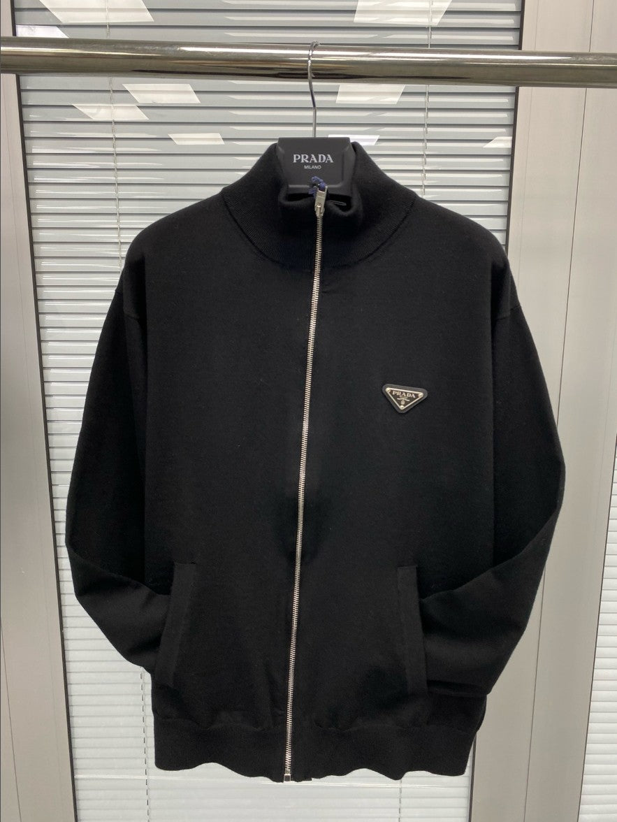 프라다 삼각 로고 울 집업 자켓
