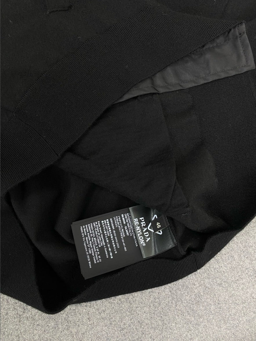 프라다 삼각 로고 울 집업 자켓