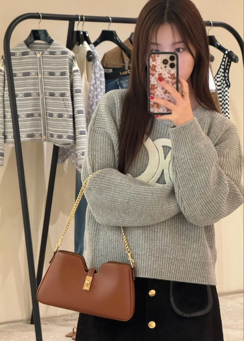 셀린느 여성 울 풀오버 니트