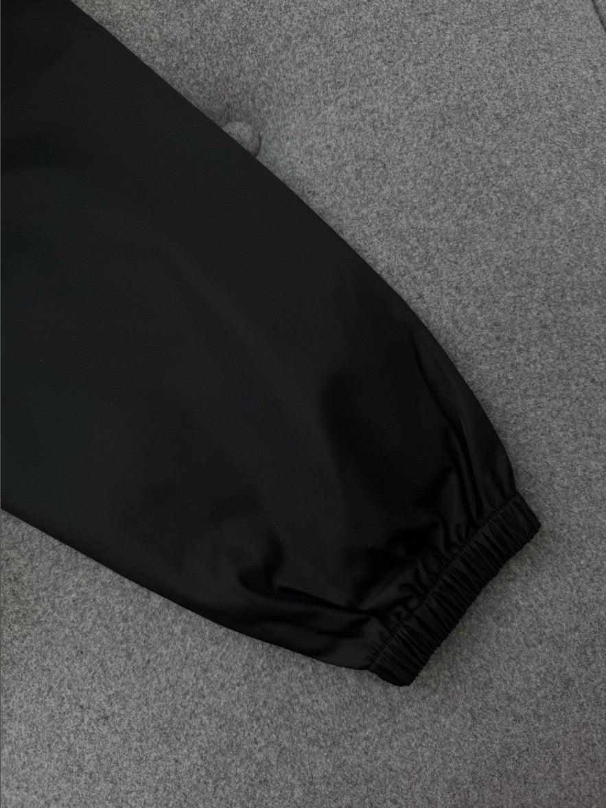 프라다 삼각 로고 후드 집업 자켓