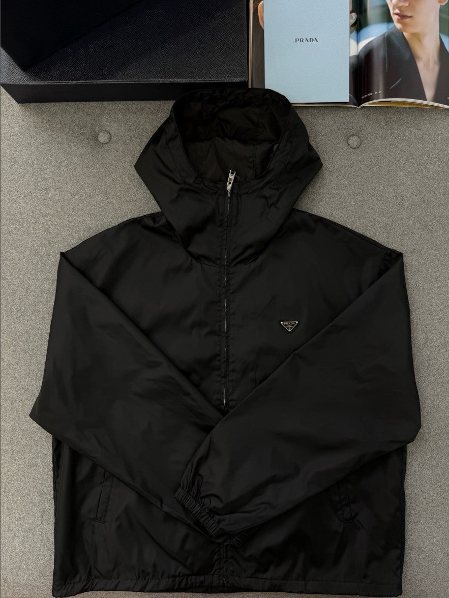 프라다 삼각 로고 후드 집업 자켓