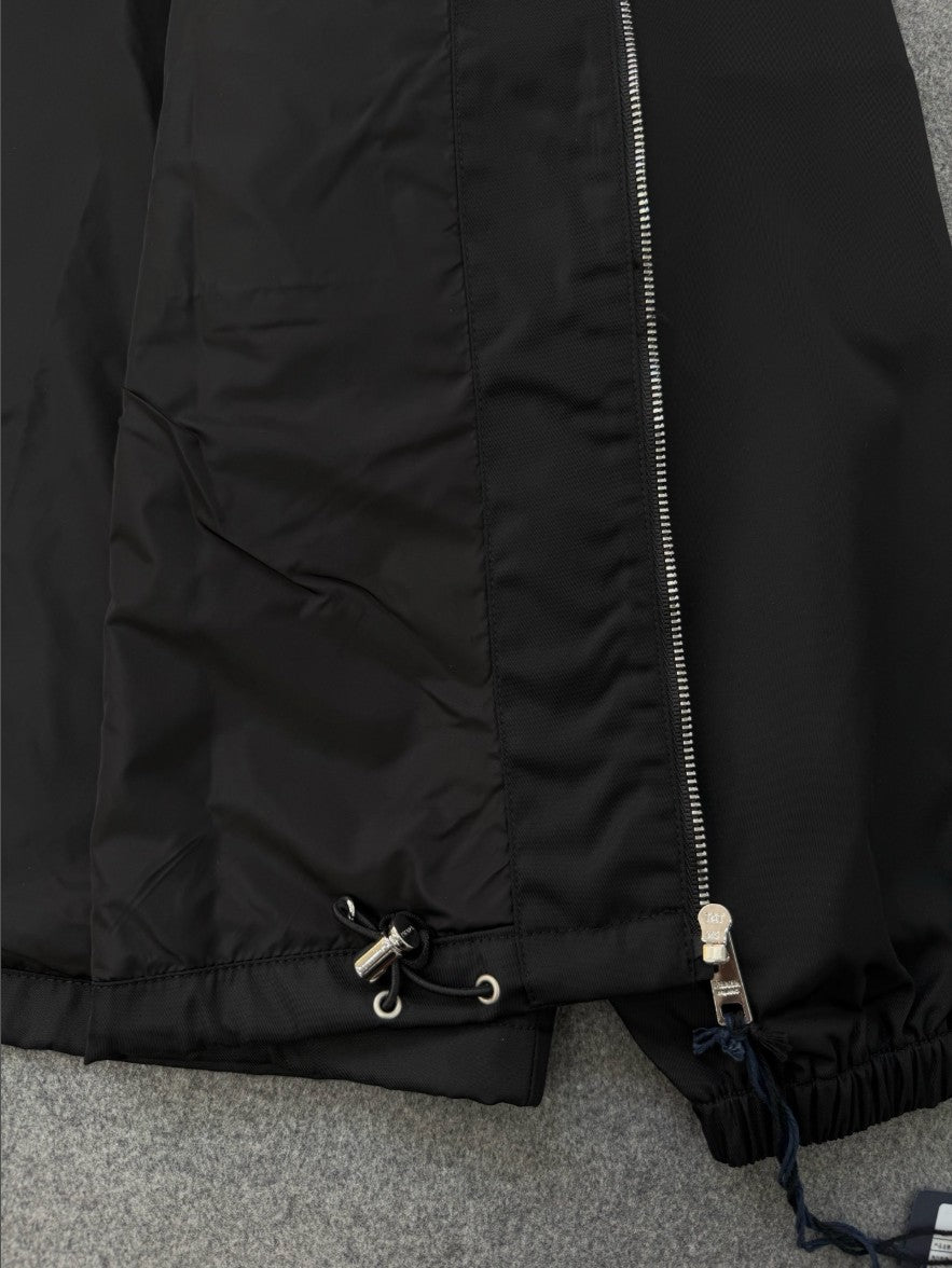 프라다 삼각 로고 후드 집업 자켓