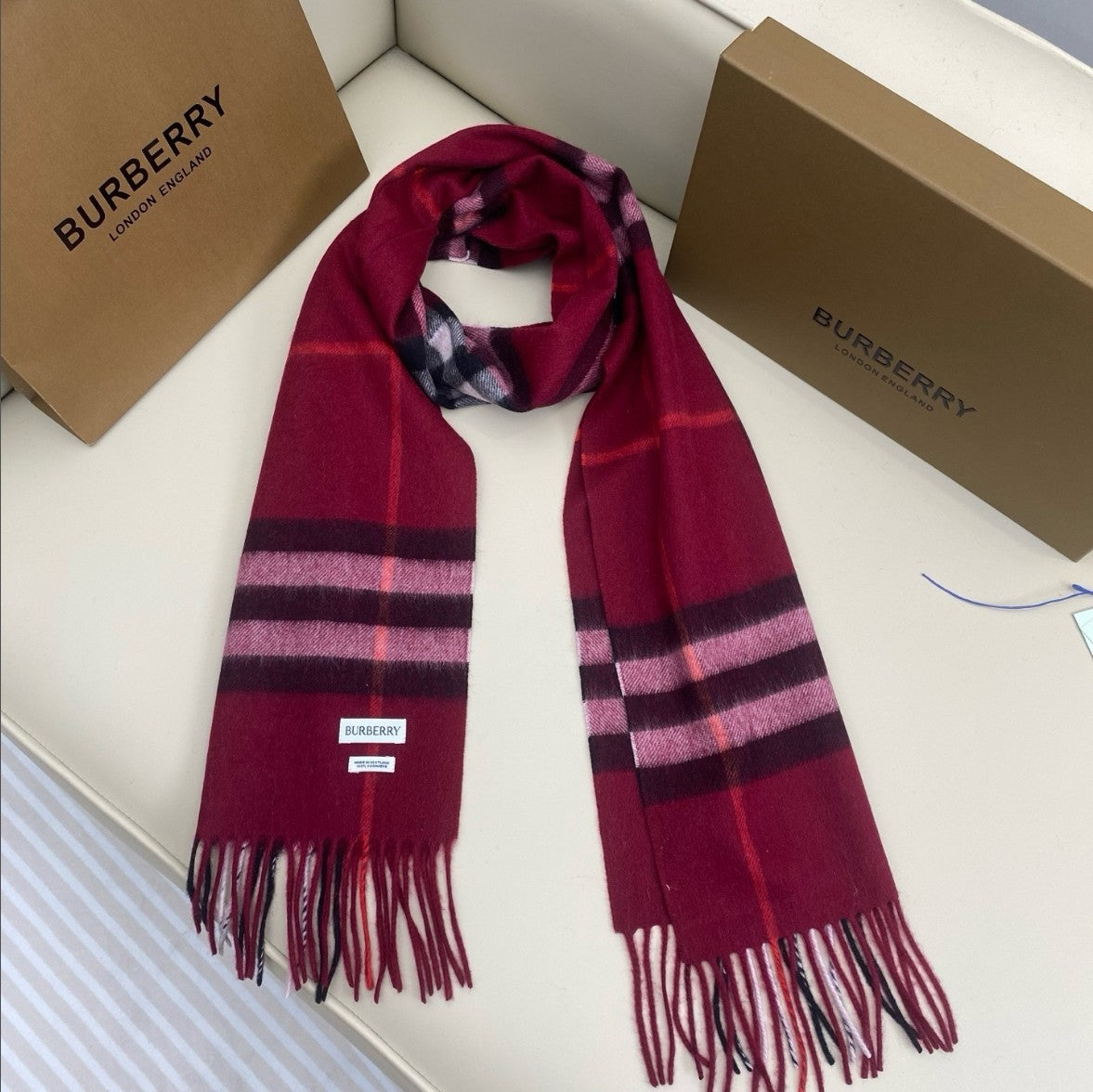 버버리 클래식 체크 캐시미어 머플러