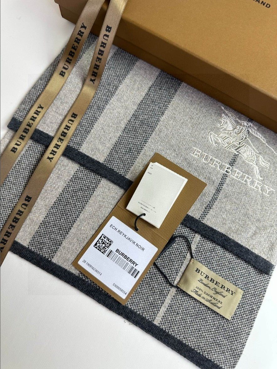 버버리 체크 자수 로고 머플러