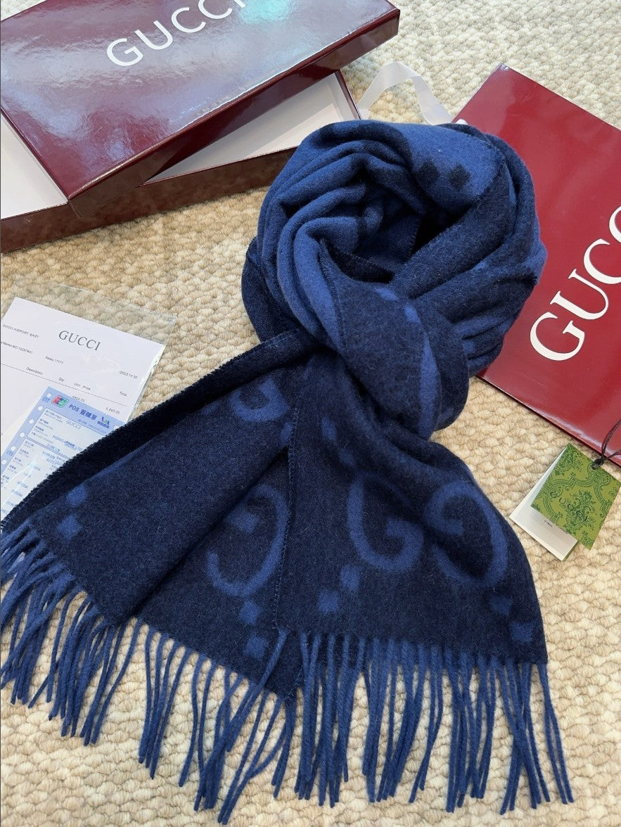 구찌 GG 빅 로고 캐시미어 머플러