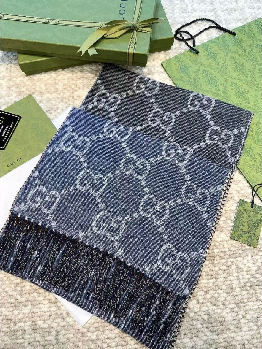 구찌 GG 로고 실크 울 머플러