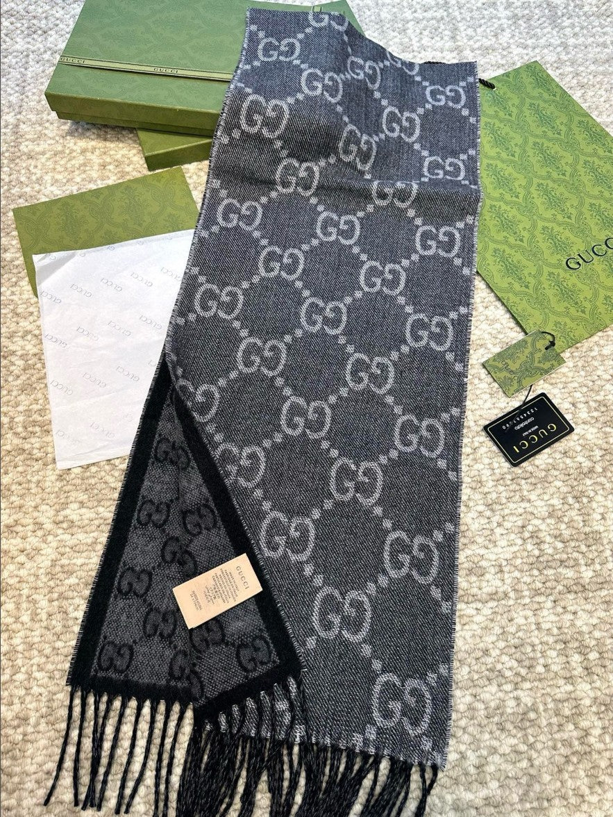 구찌 GG 로고 실크 울 머플러