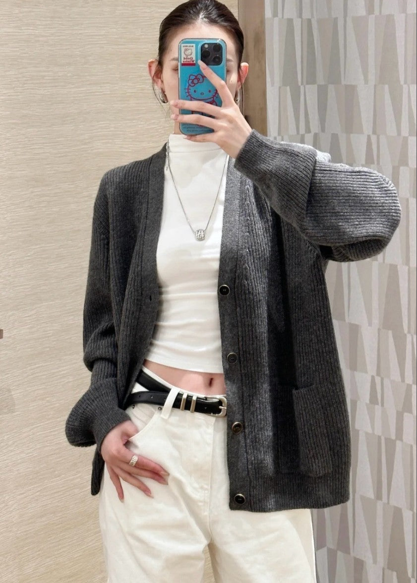 루이비통 LV 자수 로고 가디건