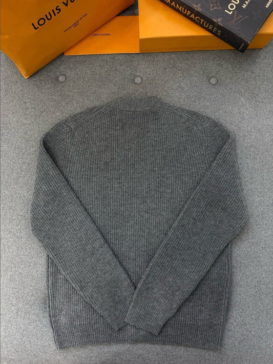 루이비통 LV 자수 로고 가디건