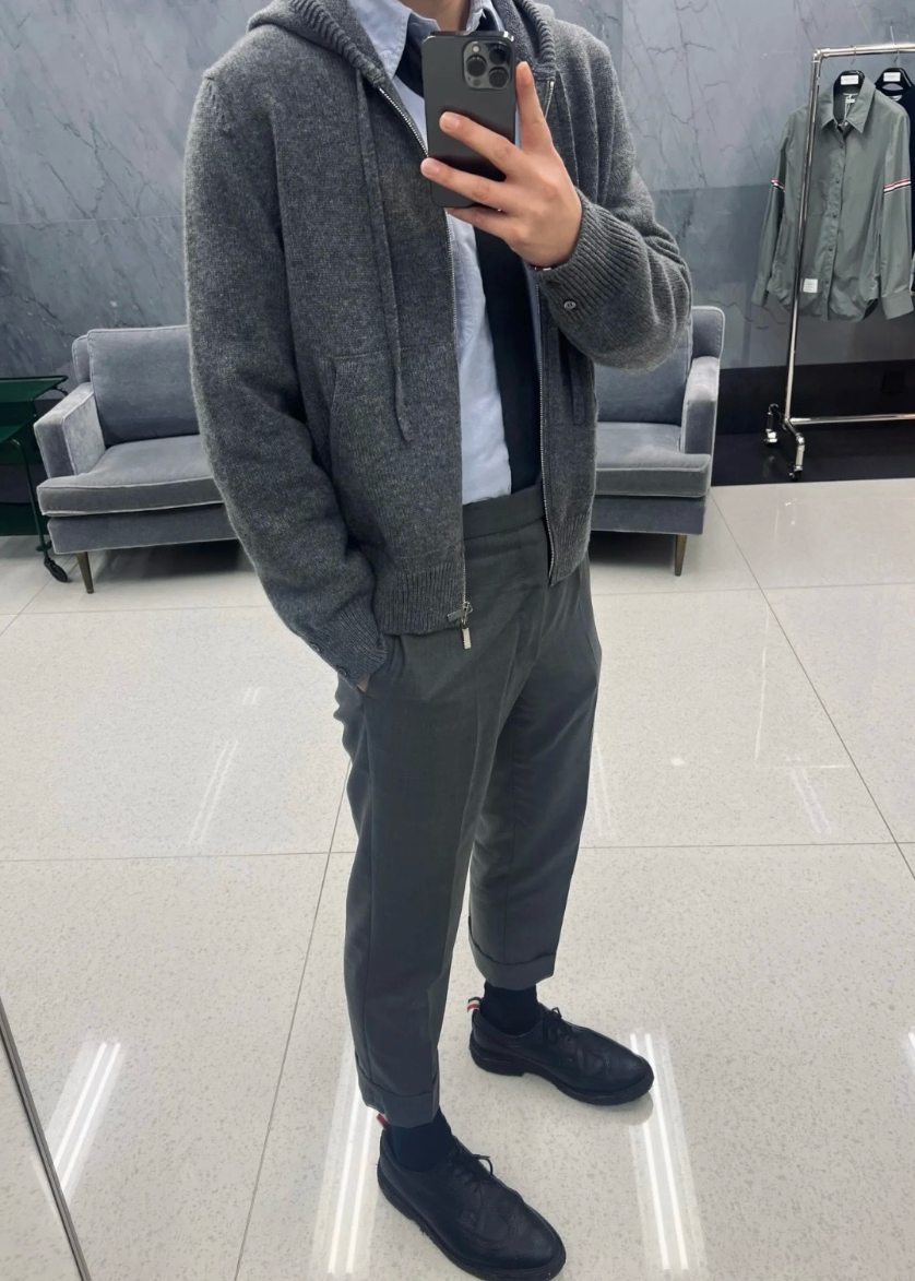 톰브라운 버진 울 니트 후드 집업