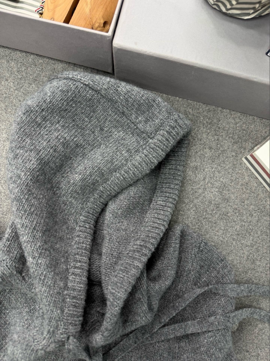 톰브라운 버진 울 니트 후드 집업