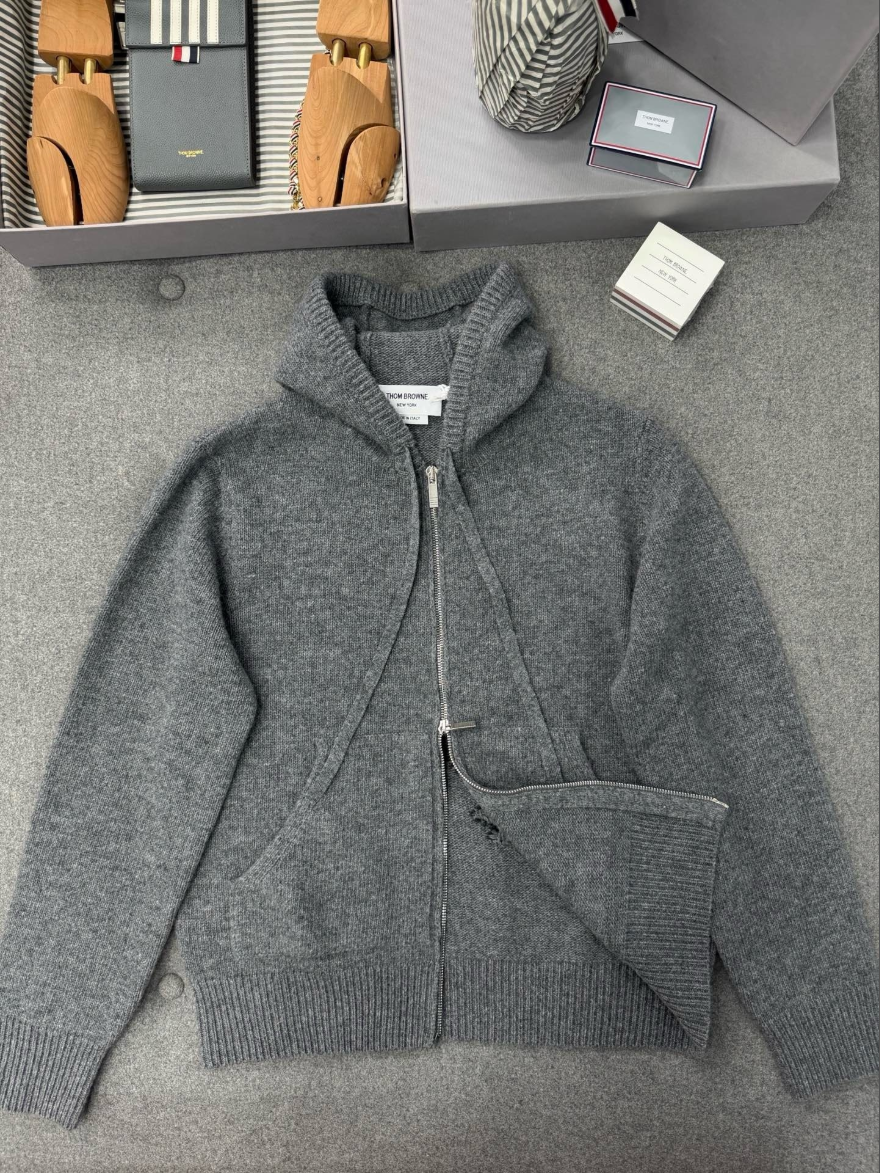 톰브라운 버진 울 니트 후드 집업