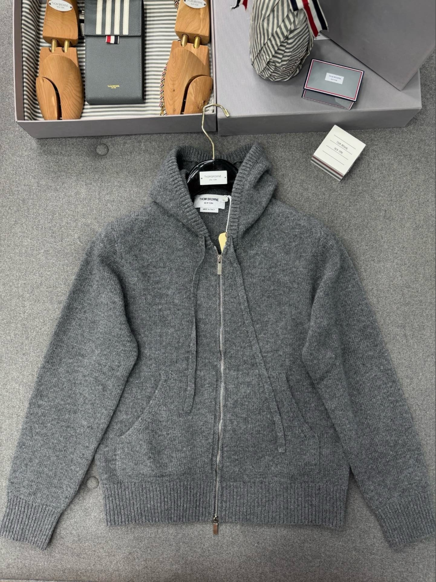 톰브라운 버진 울 니트 후드 집업