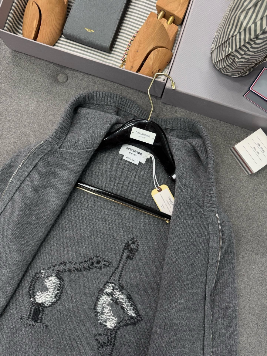 톰브라운 버진 울 니트 후드 집업