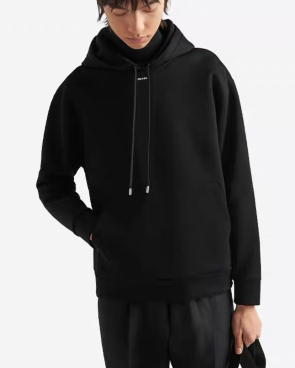 프라다 스몰 로고 오버핏 후드티