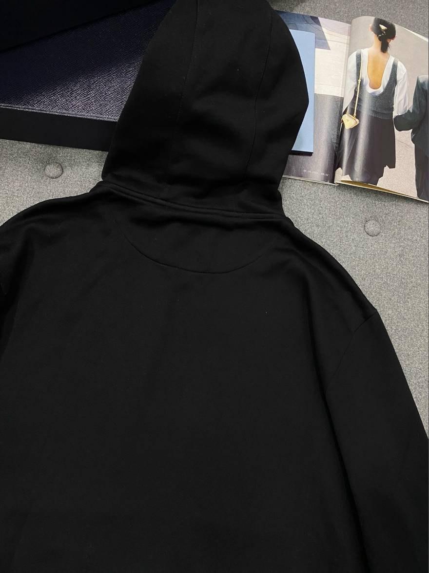프라다 스몰 로고 오버핏 후드티