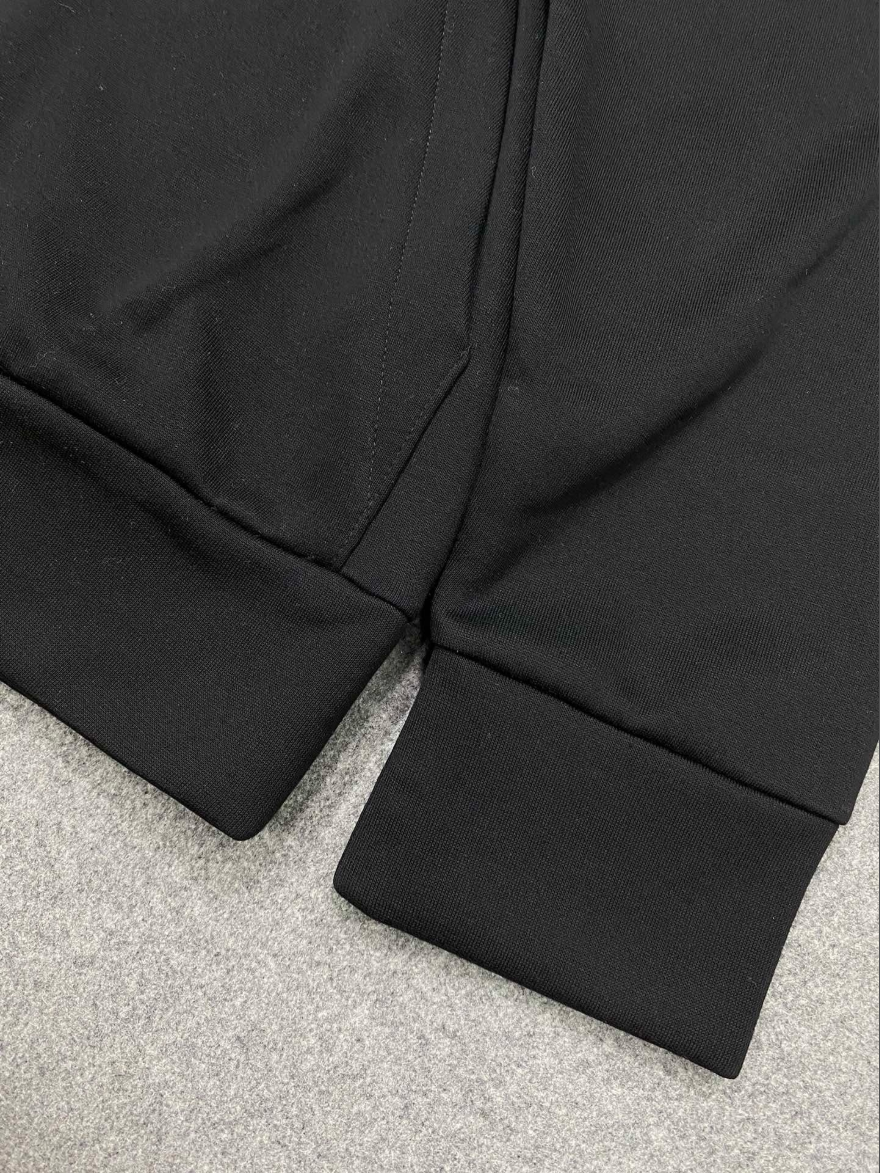 프라다 스몰 로고 오버핏 후드티