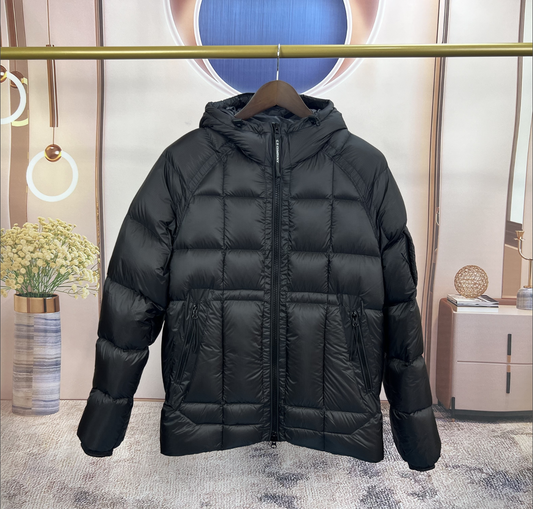 CP컴퍼니 립스타 다운 패딩 점퍼