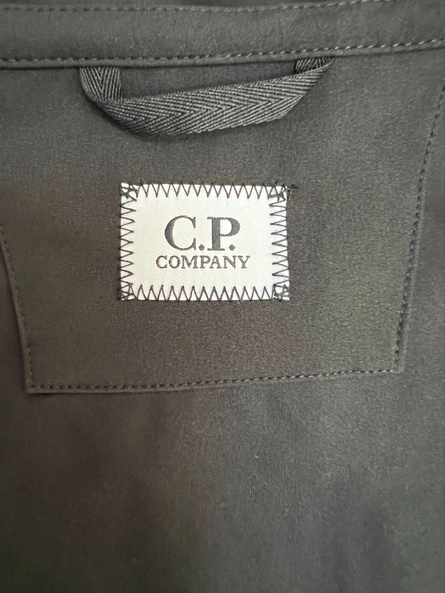 CP컴퍼니 Shell-R 고글 후드 집업 자켓