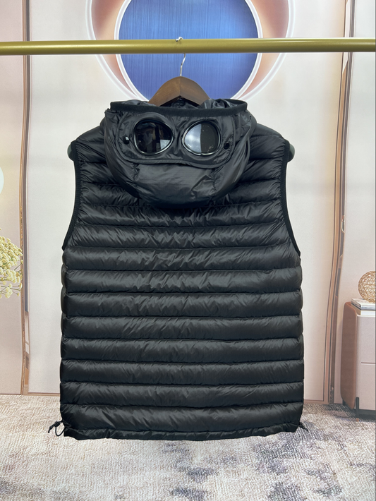 CP컴퍼니 DD Shell 후드 조끼 패딩 점퍼