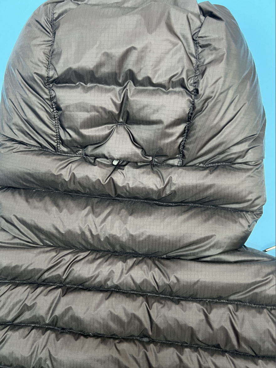 CP컴퍼니 DD Shell 후드 조끼 패딩 점퍼