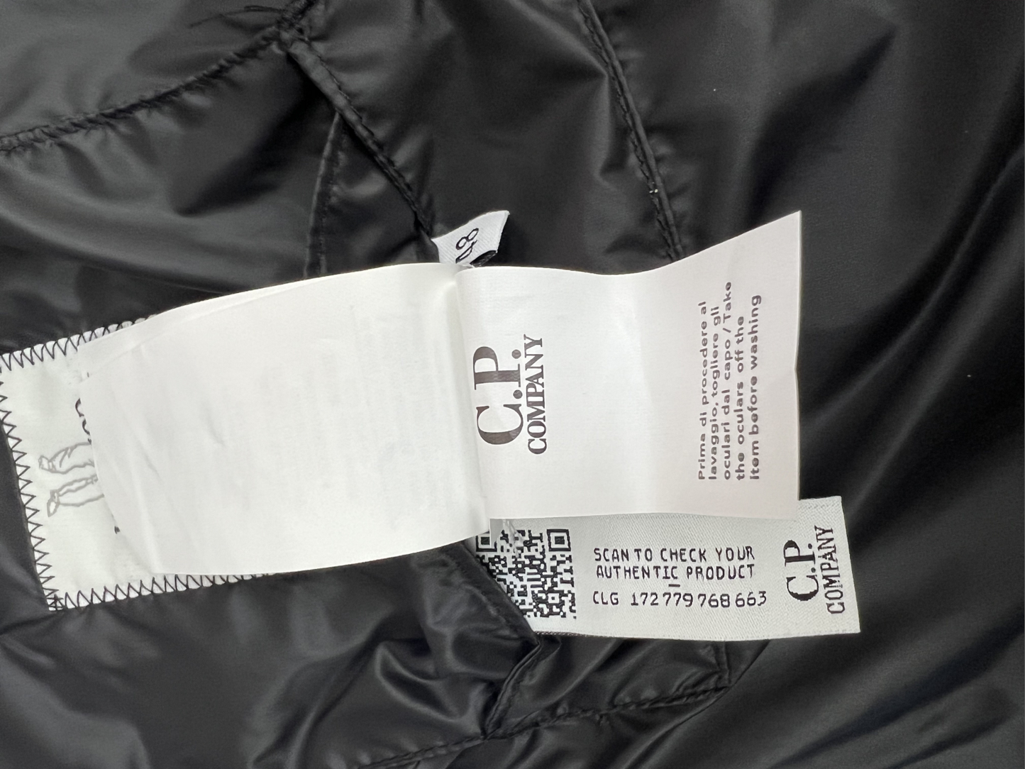 CP컴퍼니 DD Shell 후드 조끼 패딩 점퍼