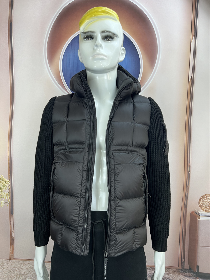 CP컴퍼니 울 니트 패딩 점퍼