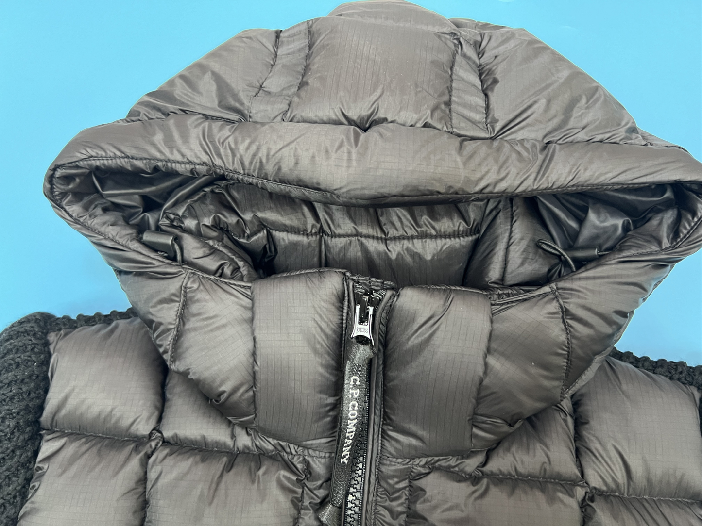 CP컴퍼니 울 니트 패딩 점퍼