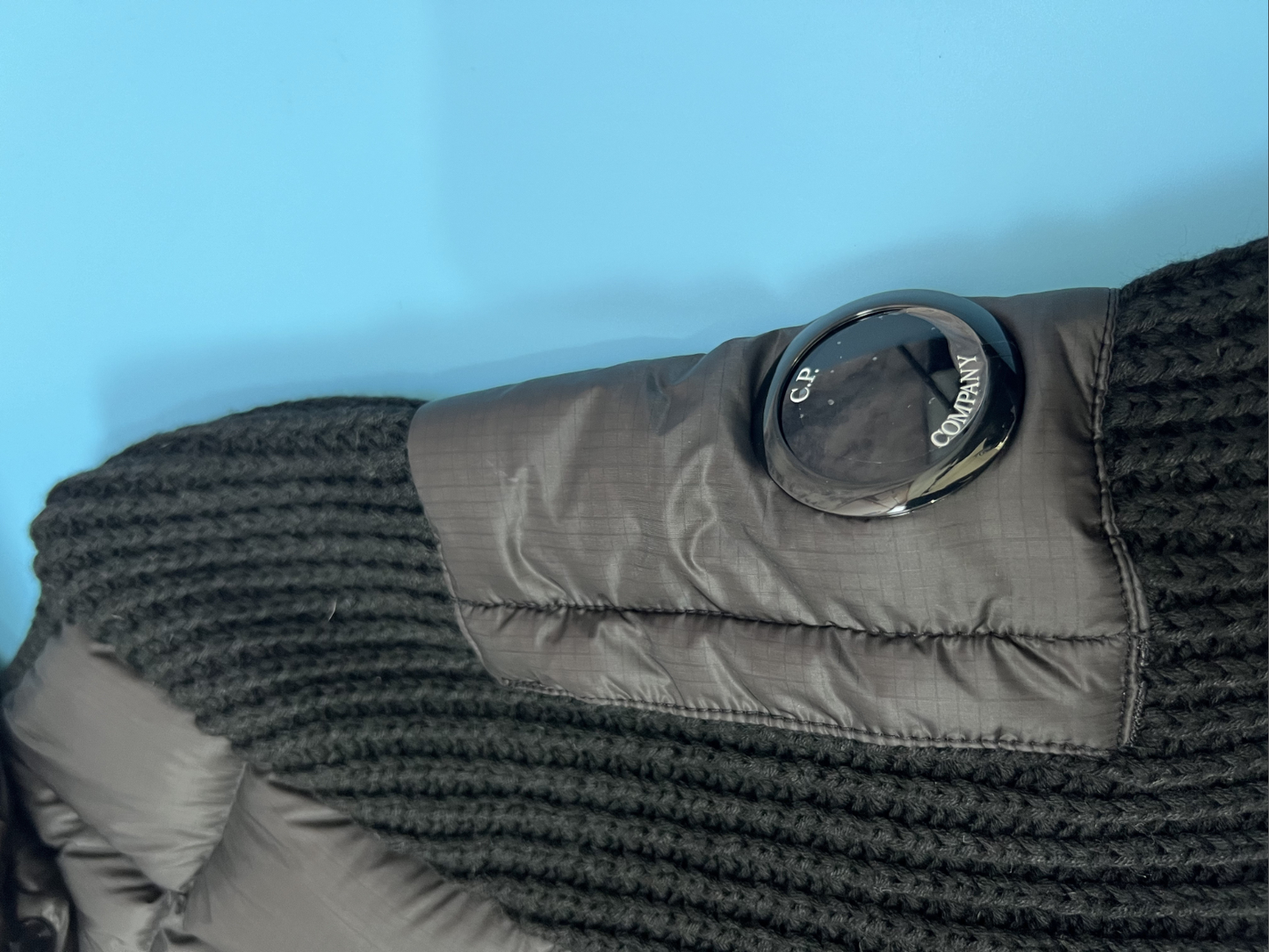 CP컴퍼니 울 니트 패딩 점퍼