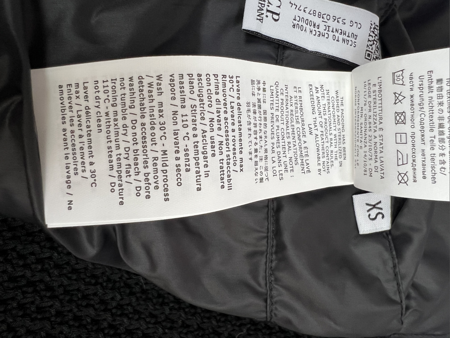 CP컴퍼니 울 니트 패딩 점퍼