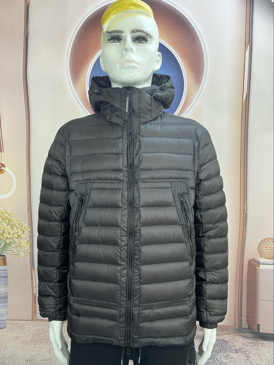 CP컴퍼니 DD Shell 고글 후드 패딩 점퍼