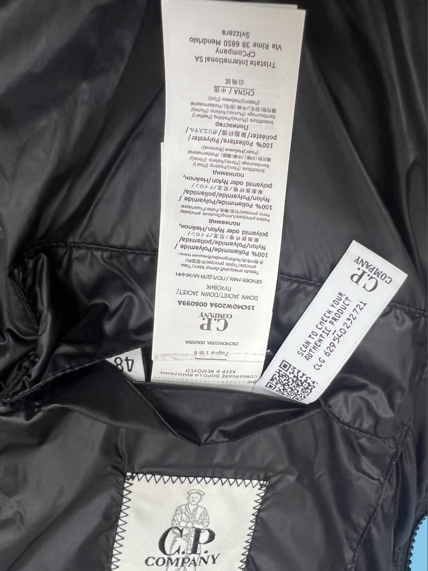 CP컴퍼니 DD Shell 고글 후드 패딩 점퍼