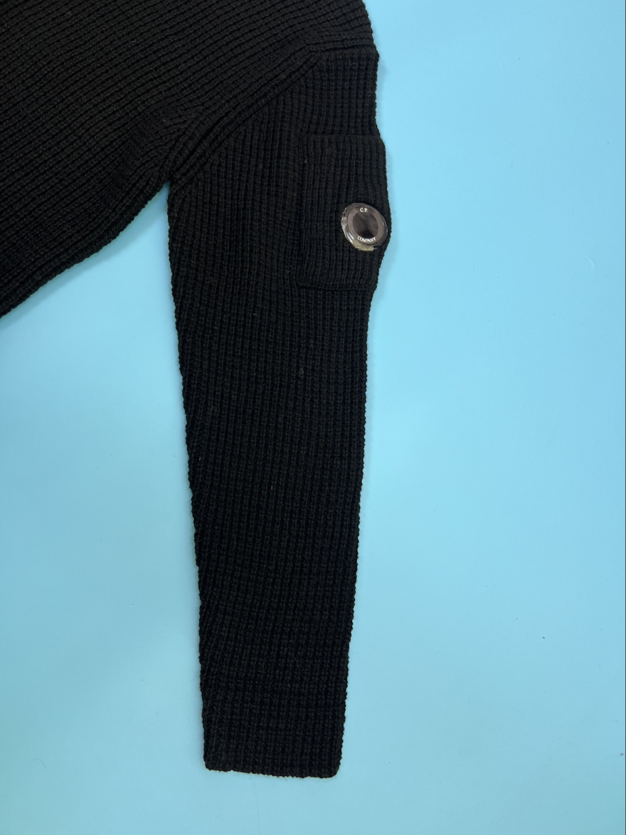 CP컴퍼니 하이넥 니트 집업