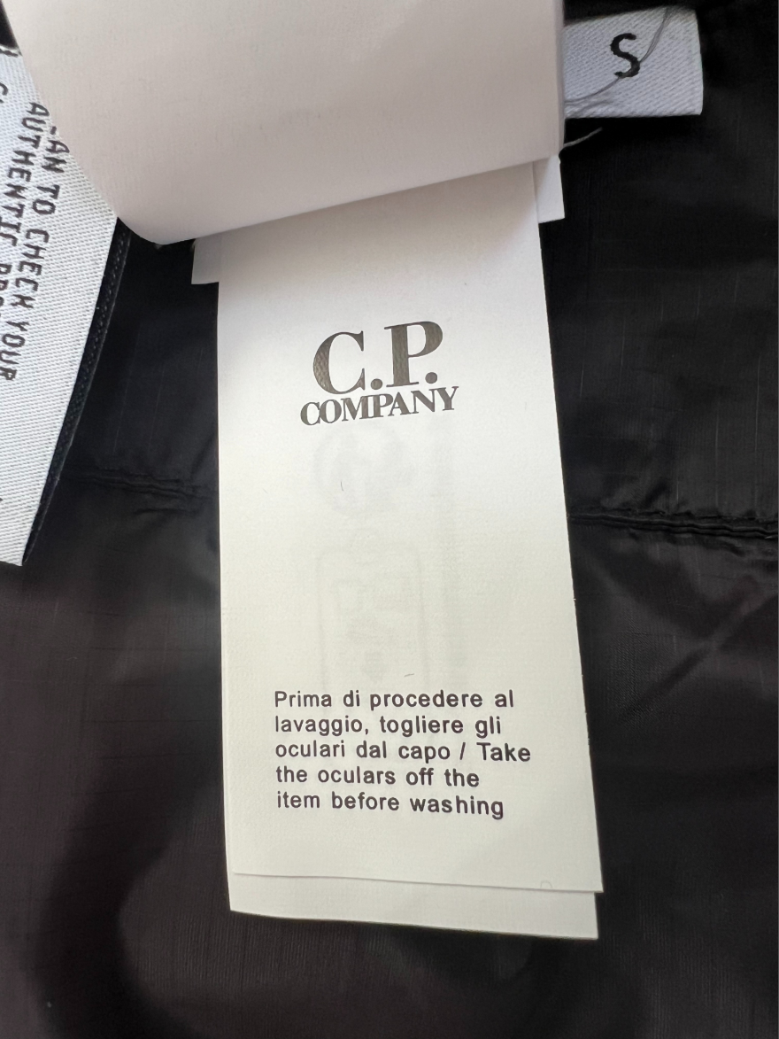 CP컴퍼니 NADA Shell 후드 집업 자켓