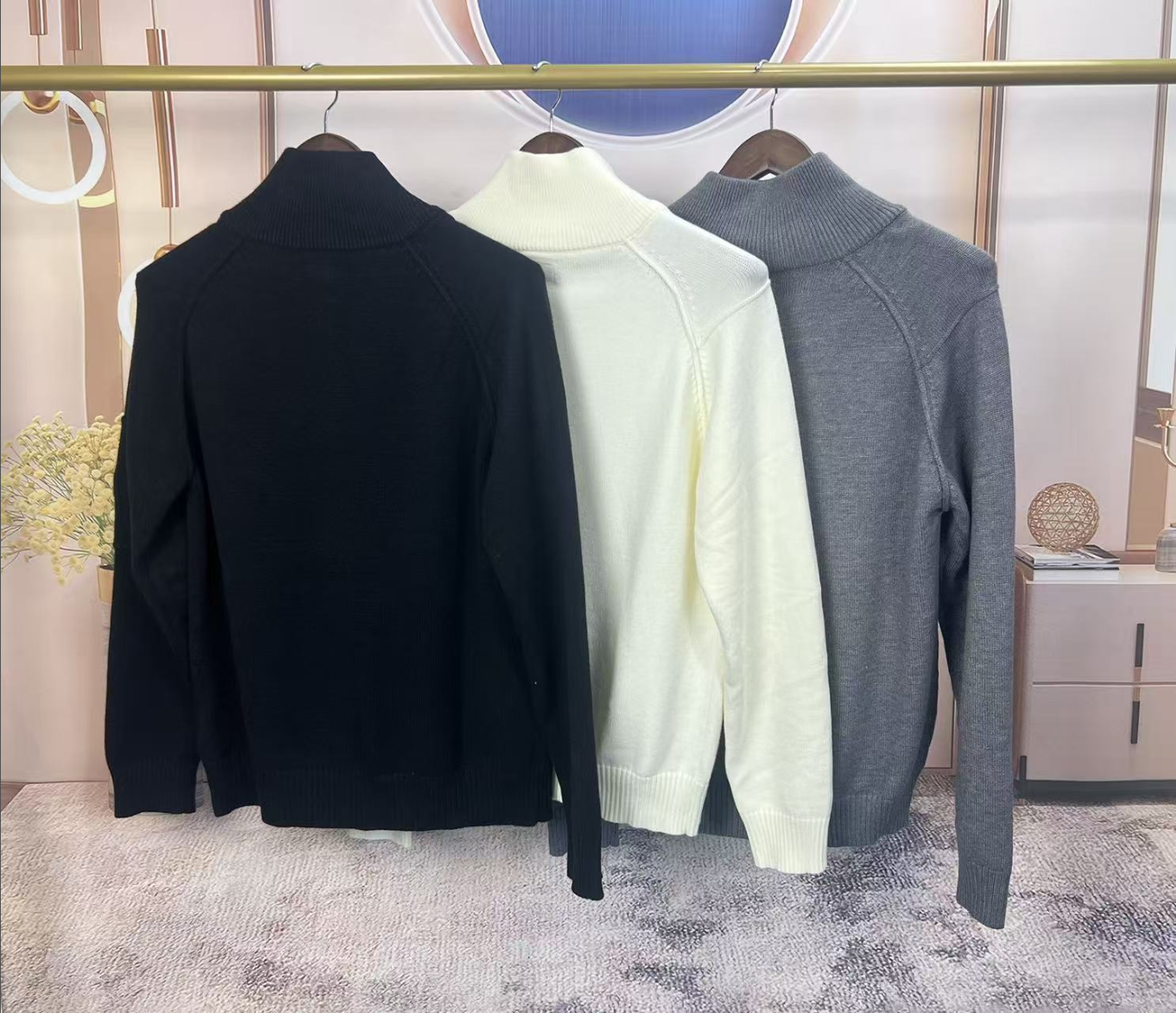 CP컴퍼니 반집업 니트