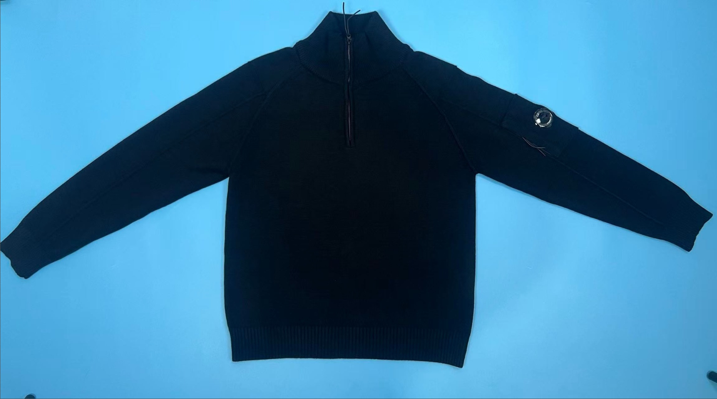 CP컴퍼니 반집업 니트