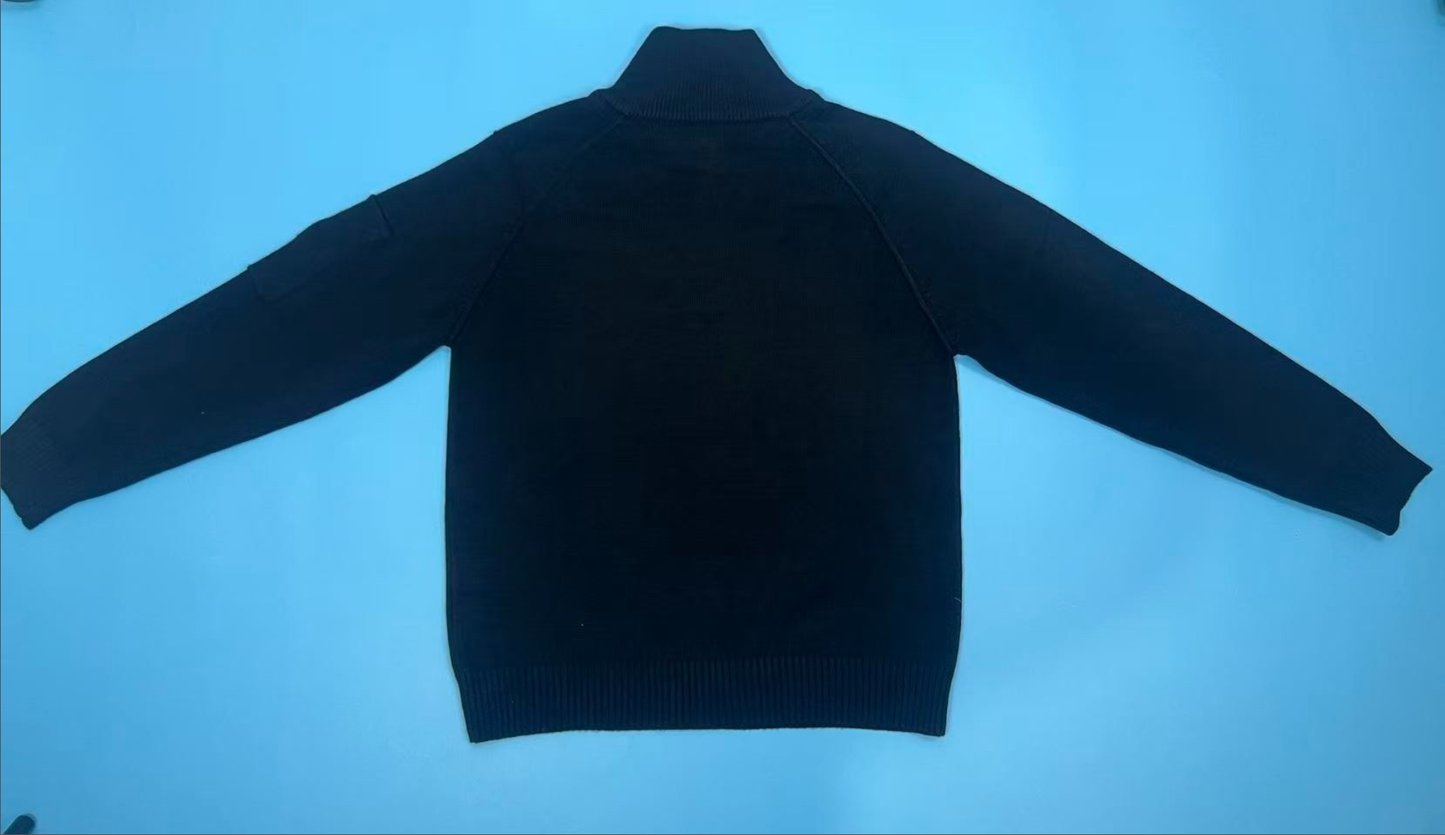 CP컴퍼니 반집업 니트