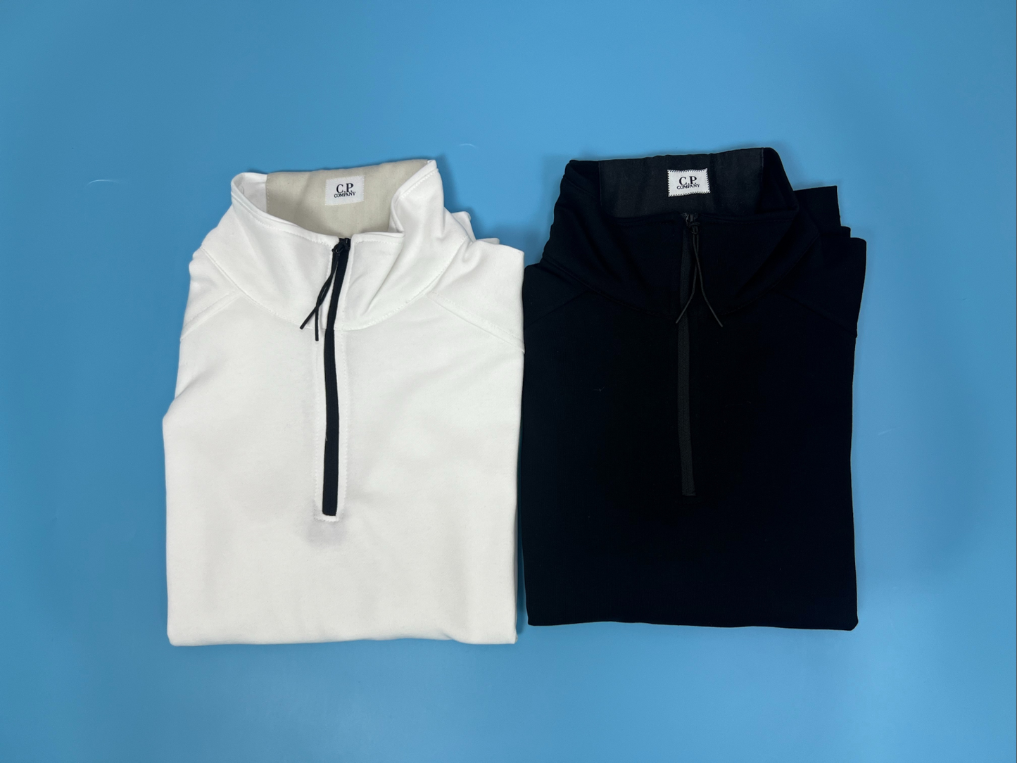 CP컴퍼니 반집업 맨투맨