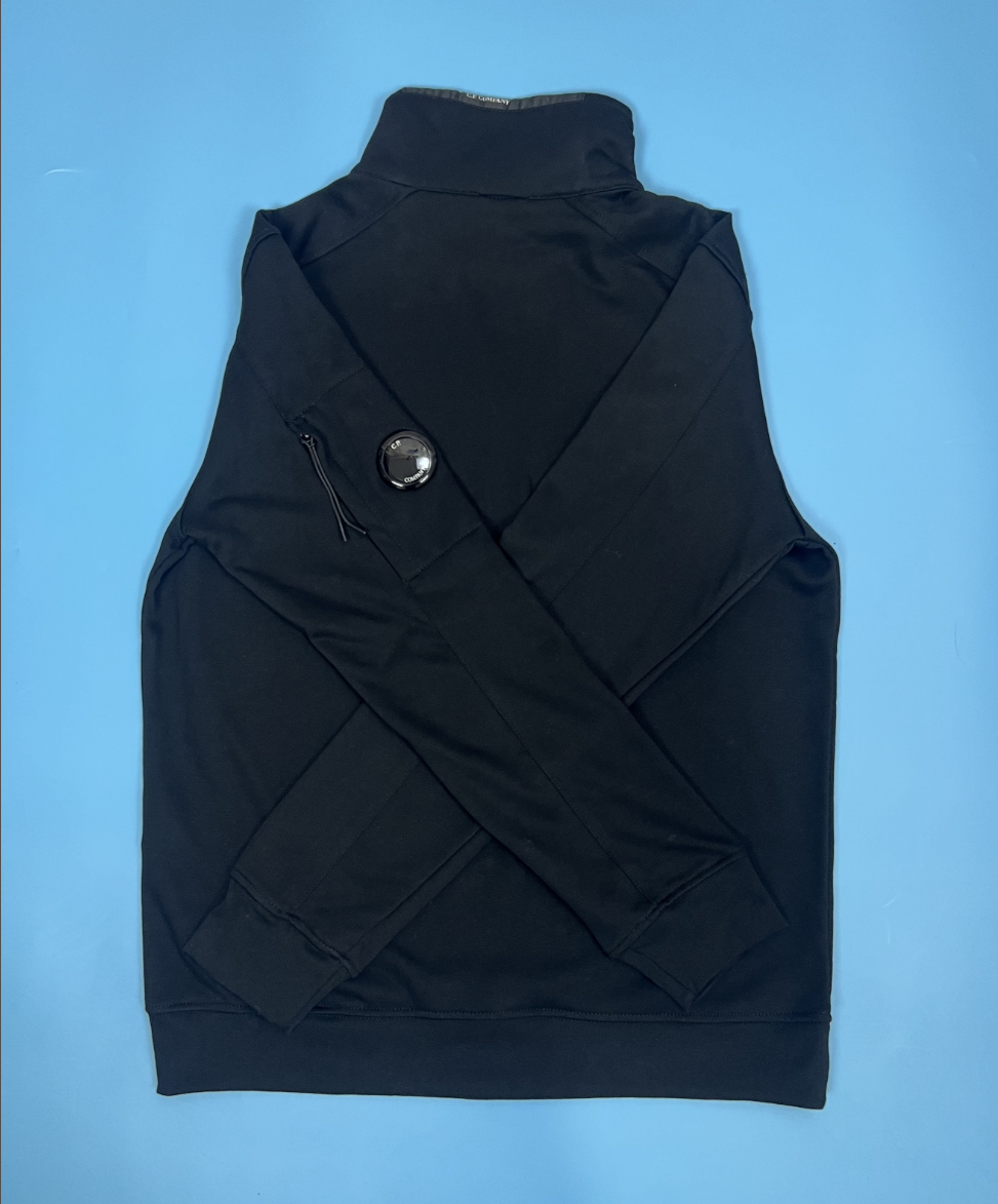 CP컴퍼니 반집업 맨투맨