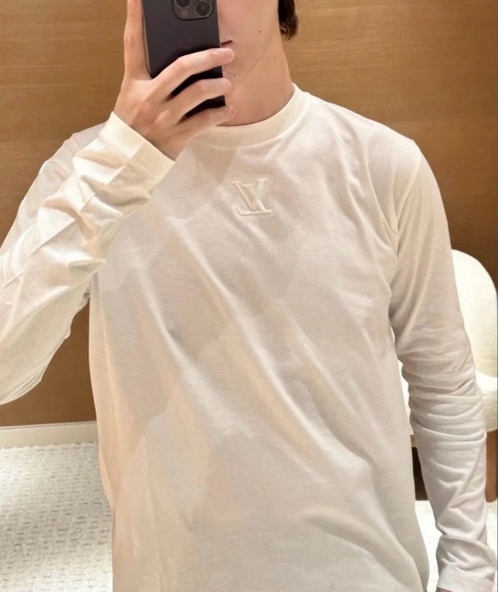 루이비통 LV 엠보 로고 긴팔티