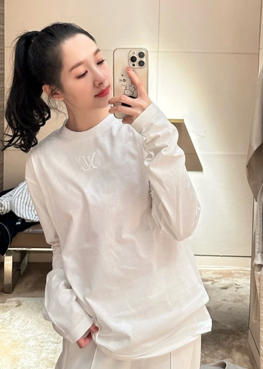 루이비통 LV 엠보 로고 긴팔티