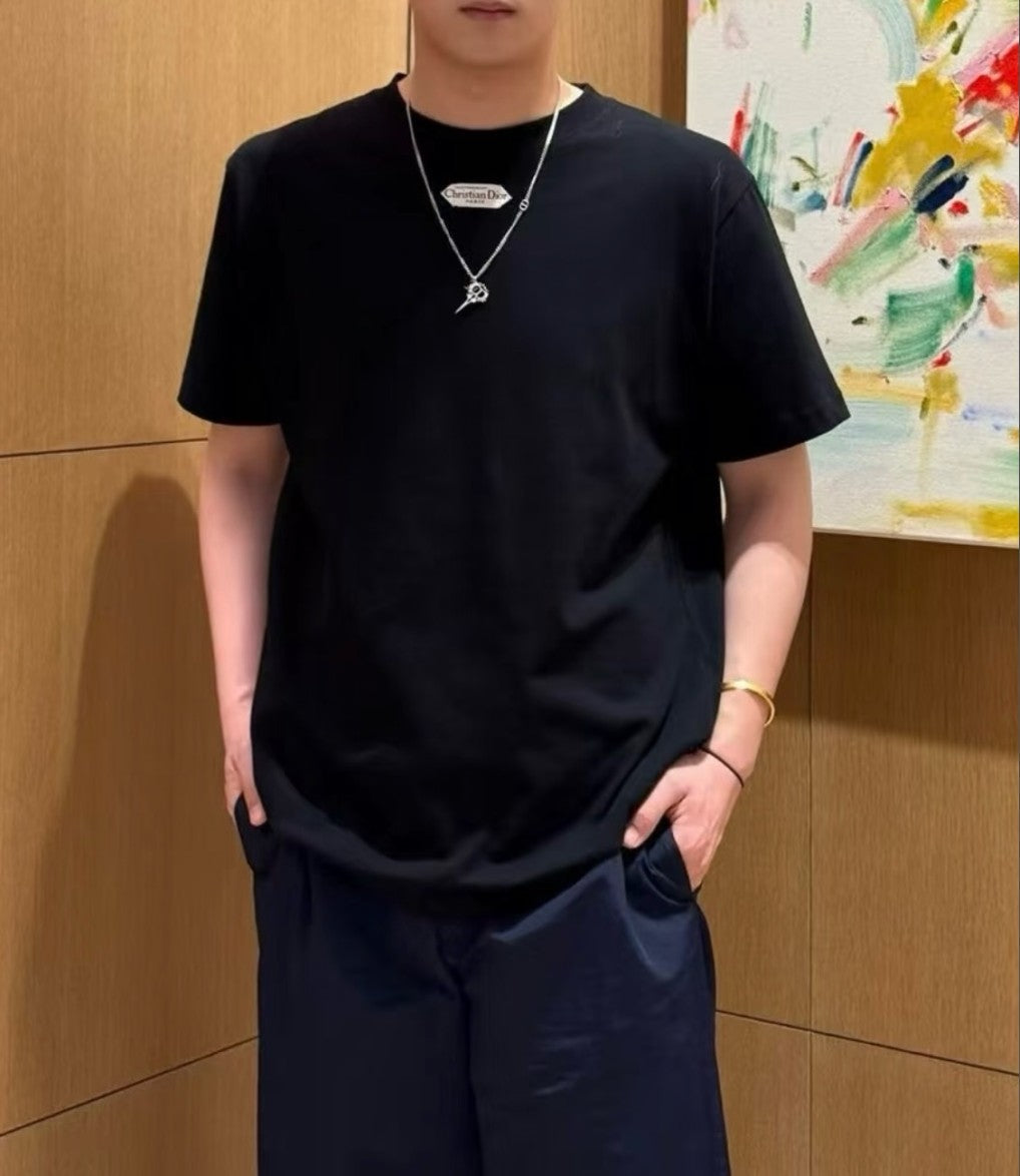디올 가슴 레터링 로고 반팔티