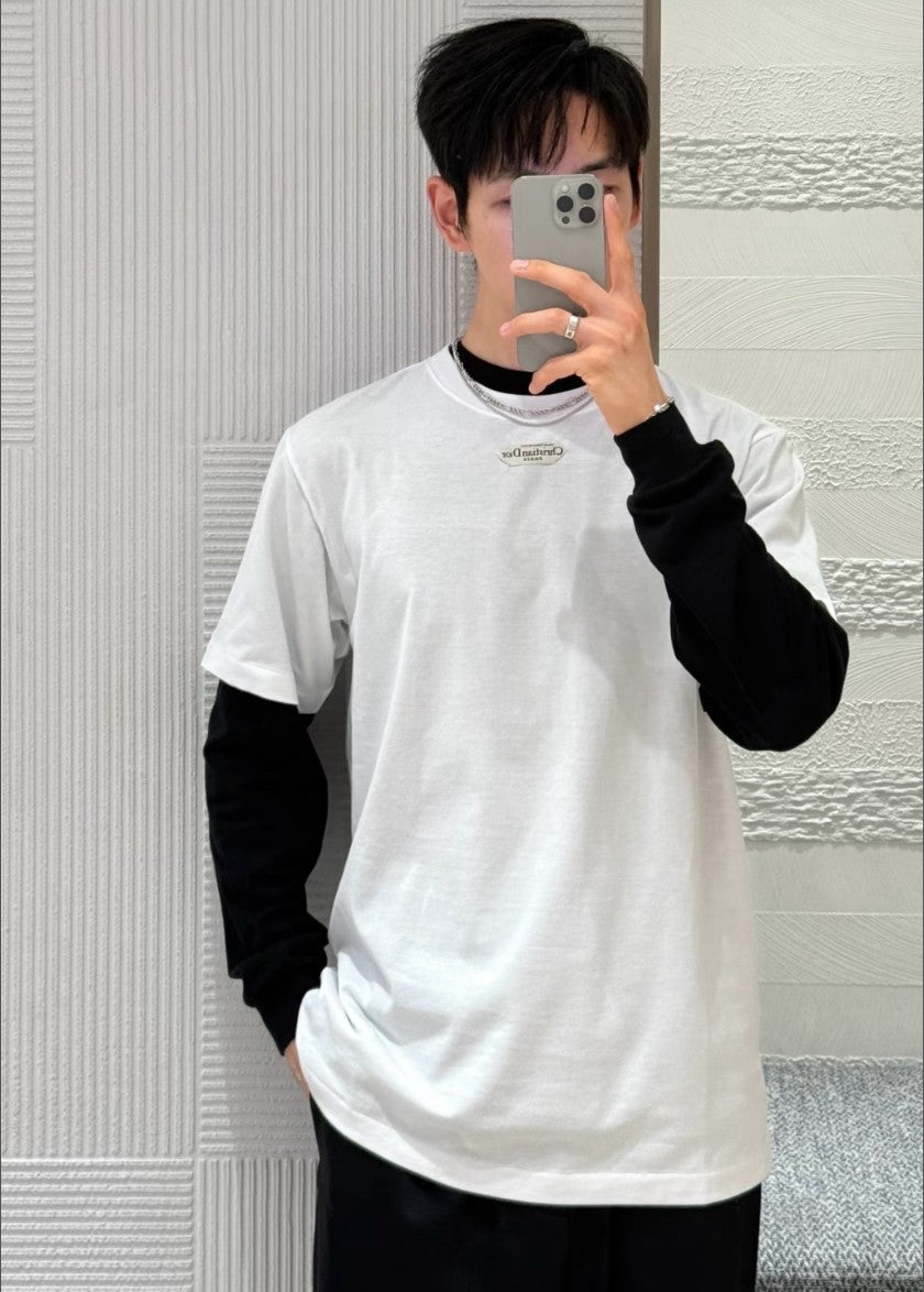 디올 가슴 레터링 로고 반팔티