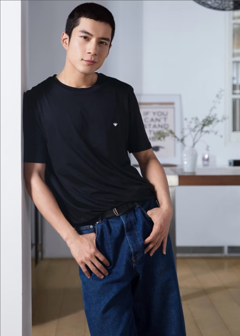 디올 꿀벌 자수 로고 라운드 반팔티