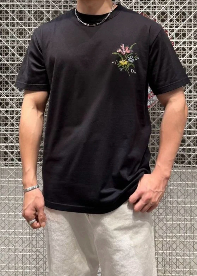 디올 플라워 자수 로고 반팔티
