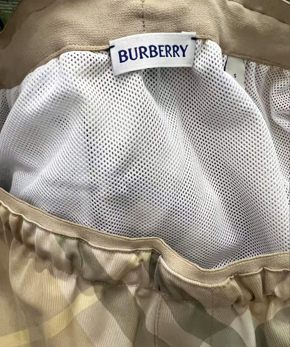 버버리 트윌 체크 반바지